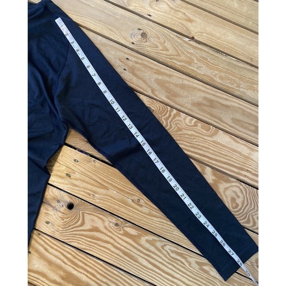 Lululemon Swiftly Henley Shirt Size Medium Men’s Black Long Sleeve - Picture 9 of 9